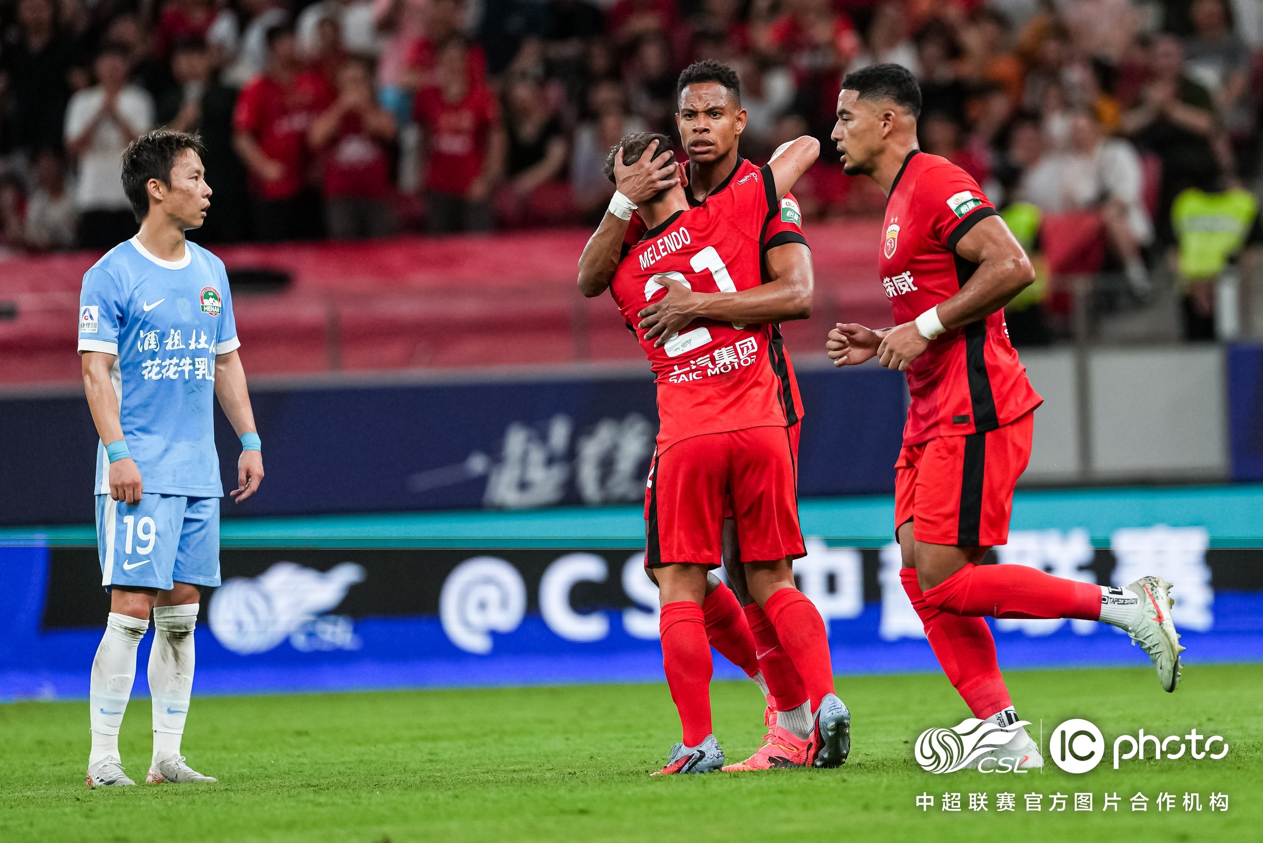 中超窗口期走向成谜，犹他爵士扳平良机，目标明确，年轻球员得到机会(艾玛沃特森塌房后的舆论走向)