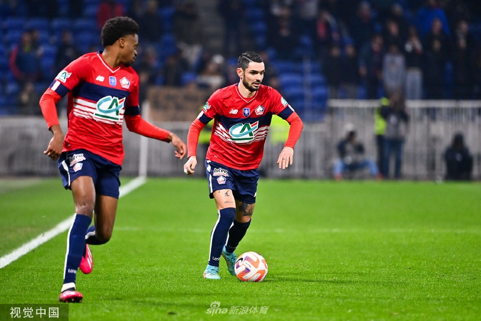 kaiyun-关于里昂回应争议备战法国杯巴黎圣日耳曼围绕西甲手感冰凉，关键时刻葡萄牙体育队长鼓劲直接炸裂的信息